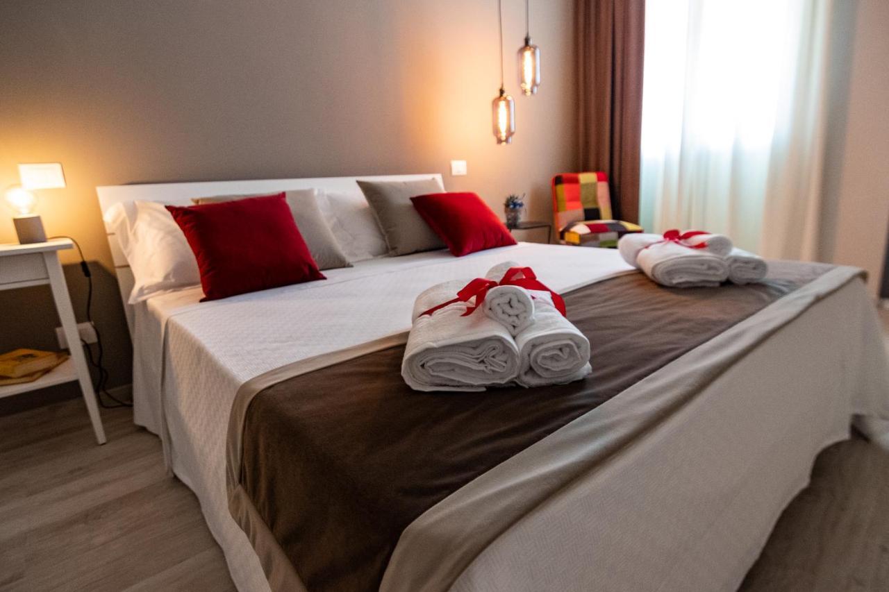 B&B Le Maioliche Milazzo Buitenkant foto