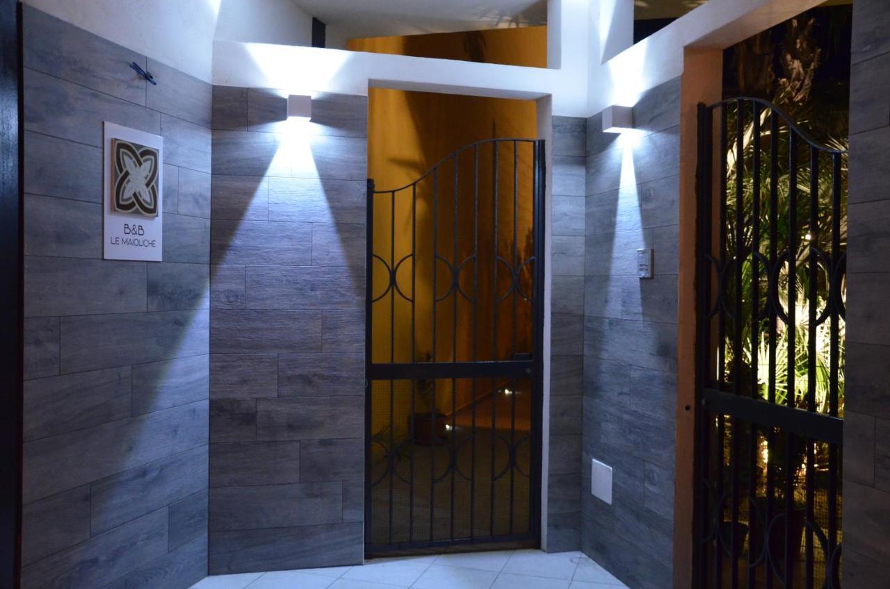 B&B Le Maioliche Milazzo Buitenkant foto