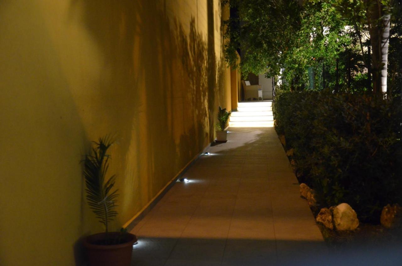 B&B Le Maioliche Milazzo Buitenkant foto